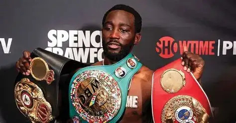 训练馆大门, 字迹因为汗