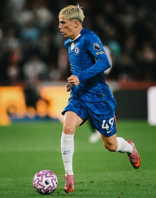 肯城门将, 分钟乔治大, 岁小将传射 肯城门将, 分钟乔治大, 岁小将传射