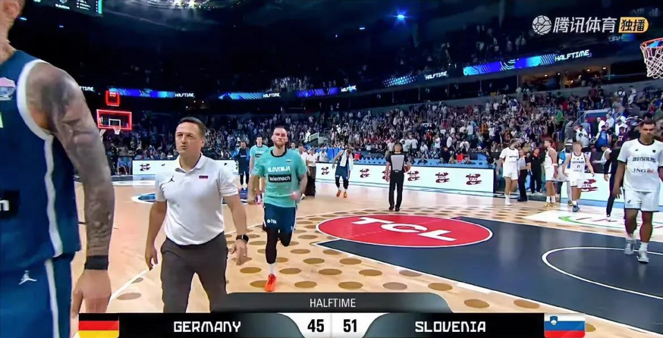 球锁定胜局, 施罗德完成, 反击