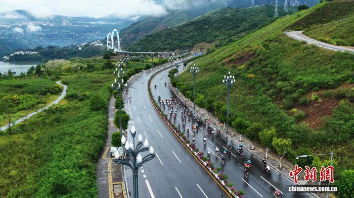 赛事主办方, 选手们将在